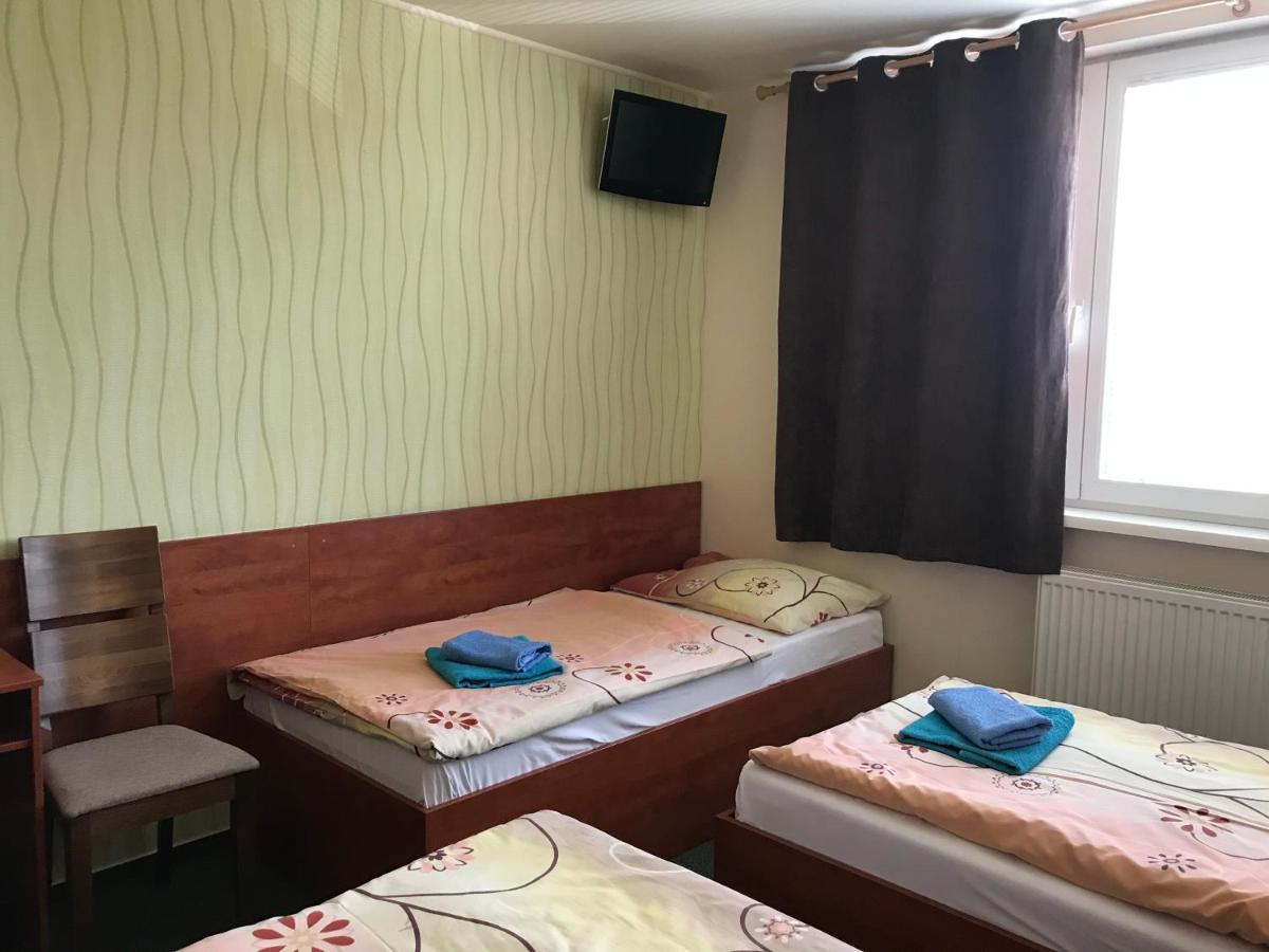 Hotel Hokejka Prievidza Exterior foto